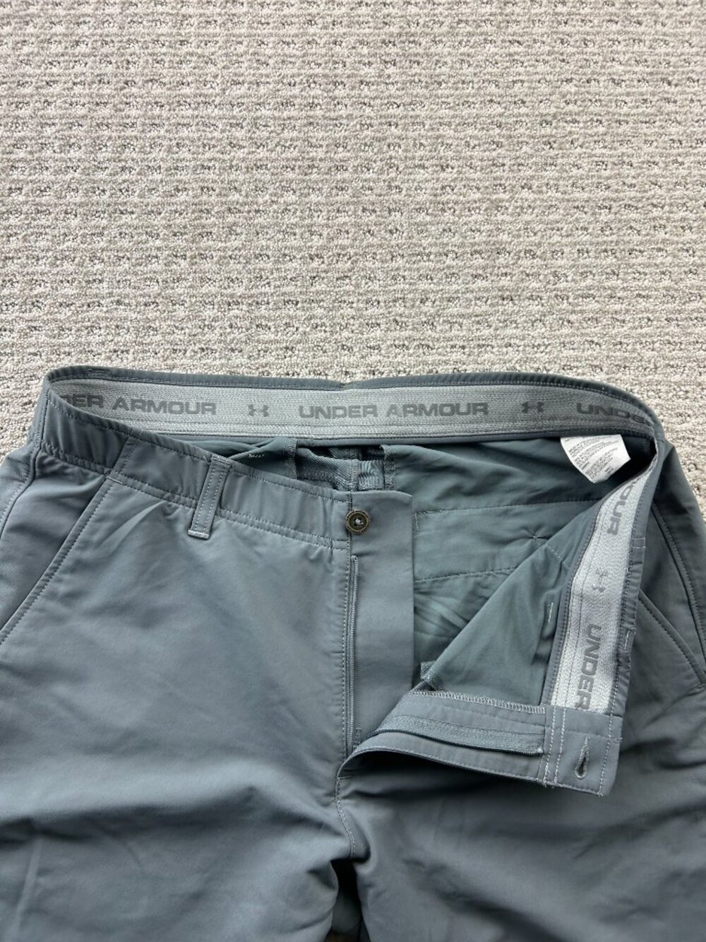 Under ARMOUR Activewear Pants Men 36 / 32 Gray Outdoor Sporty - Picture 2 of 13
